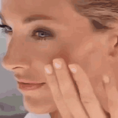 Base de maquillaje GlowMatch™ Smart Tone